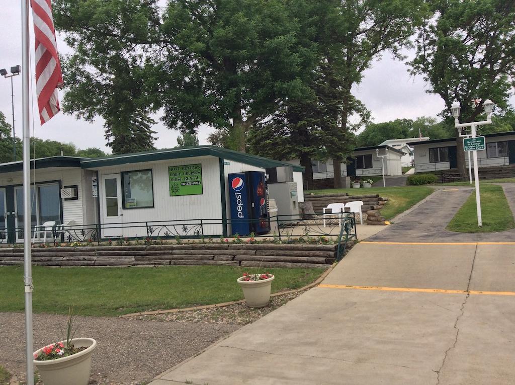 The Inn At Okoboji Exterior photo