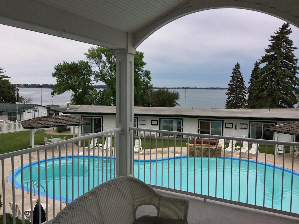 The Inn At Okoboji Exterior photo